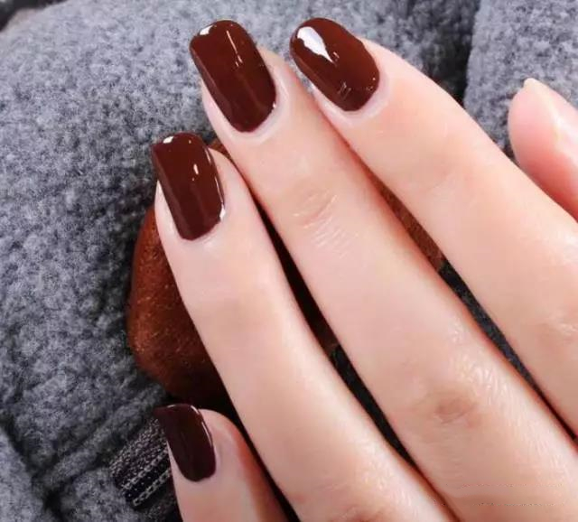 nail